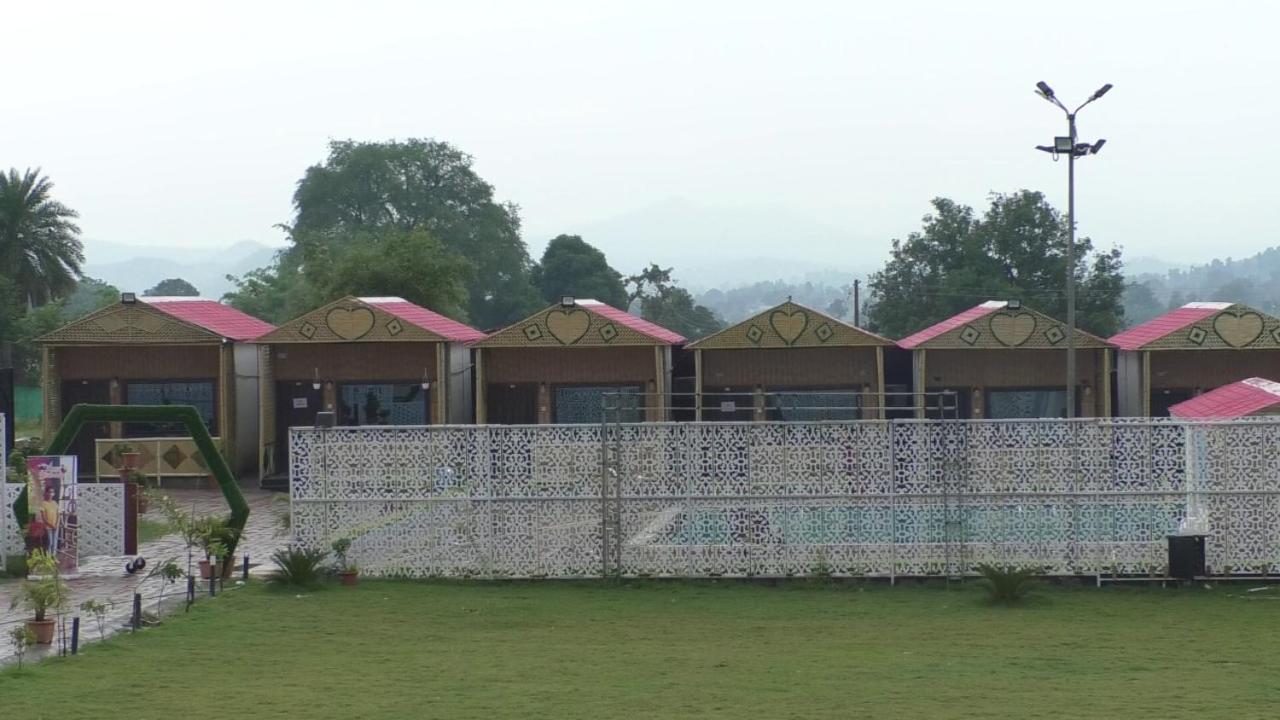 Midwaay Resort Patratu المظهر الخارجي الصورة